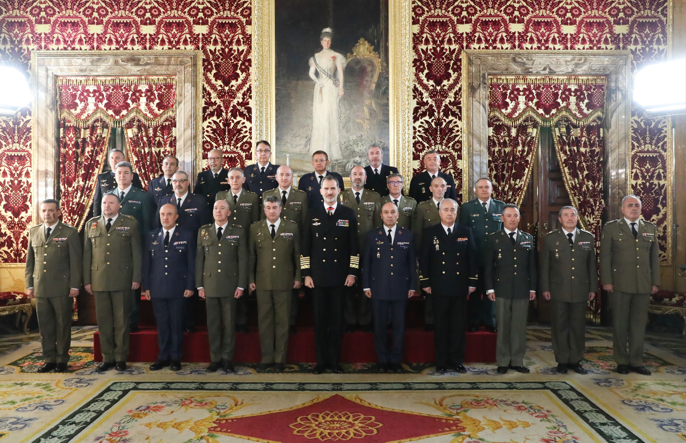 🎖️Tienda militar de protocolo y código de vestuario El Corte Militar