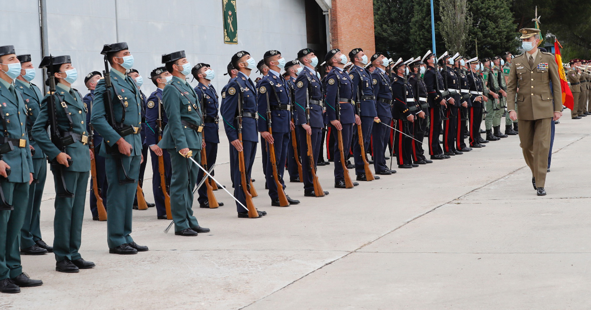 La de vestir uniformes militares originales - El Corte Militar